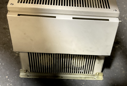 YASKAWA CIMR-F7U4055 AC DRIVE OUTPUT 0-480VAC 3PH HD 112A 85kVA ND 125A 95kVA