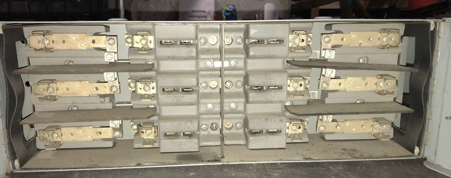 TRUMBULL ELECTRIC SWD5 361 FUSIBLE PANEL SWITCH 600VAC, 30AMP, 3 POLE (SWD5361)