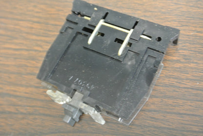 LOT of 5 / ALLEN-BRADLEY 194R-FA10 / AUXILIARY CONTACT / 1 N.O . / NEW SURPLUS