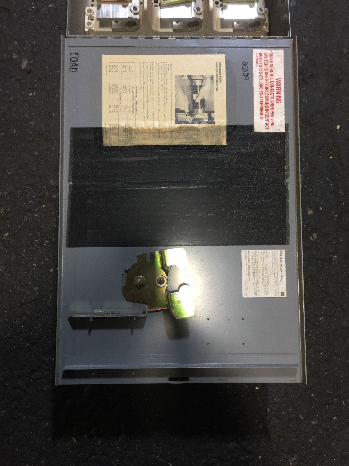 WESTINGHOUSE CH FDP FDP325R 400 AMP 240VAC FUSIBLE PANEL PANELBOARD SWITCH