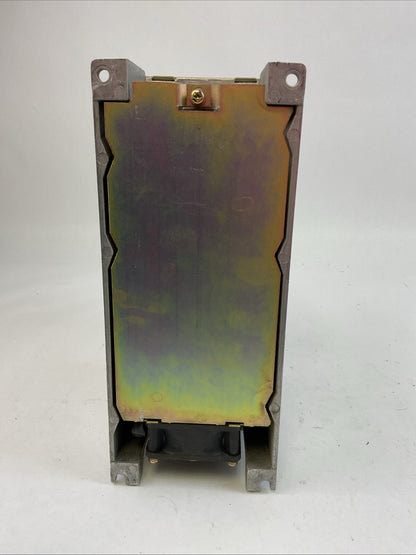 YASKAWA SGDB-10ADG SERVOPACK OUTPUT 0-230VAC 7.1A INPUT 200-230VAC 8.0 SERVO AMP