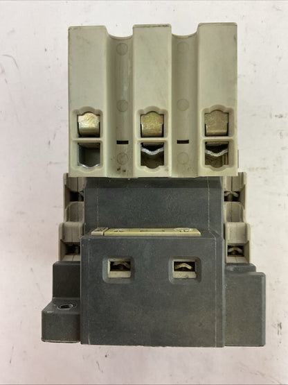 SIEMENS 3TF46 CONTACTOR 600VAC 70A 50HP COIL 120V 60HZ
