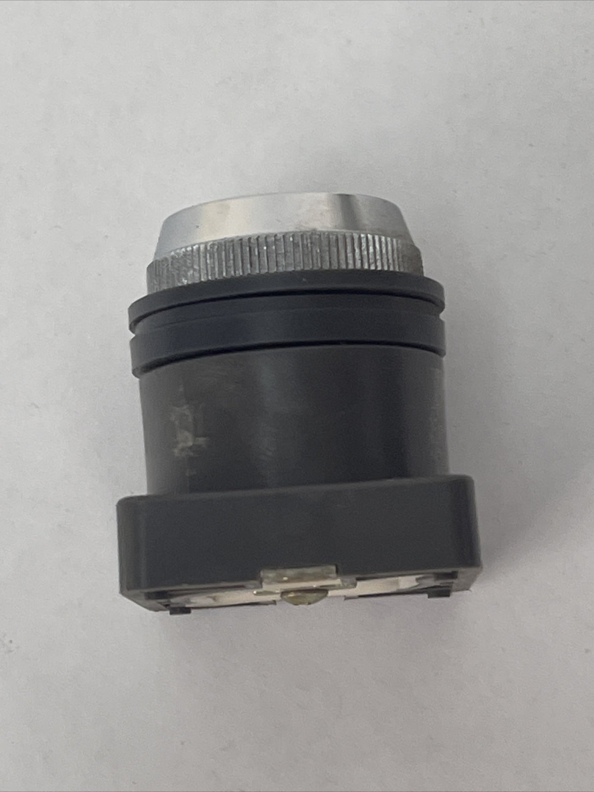 IDEC ELR1/EPRPT PILOT LIGHT NO BULB 120V LAMP