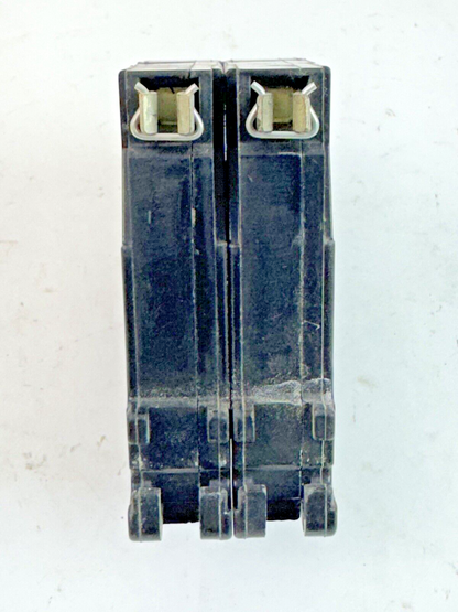 CUTLER-HAMMER - CH240R - COMMON TRIP CIRCUIT BREAKER - 40A, 2 POLE, 120/240 VAC
