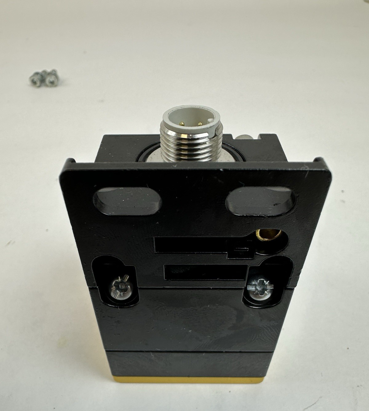 IFM GM701S INDUCTIVE SENSOR GIMC-4030-US/20SSD PROXIMITY SENSOR