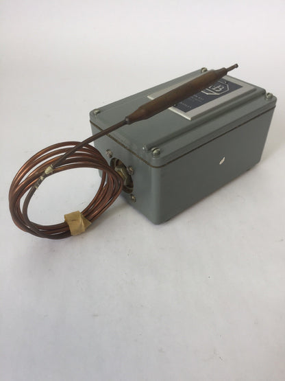 ALLEN BRADLEY 837-A7J TEMPERATURE SWITCH 200-360 F NEMA 4-13