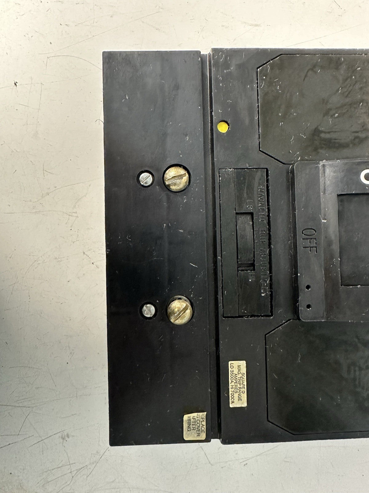 SQUARE D MAL36700 SERIES 2 700 AMP 3P 600 VAC MOLDED CASE CIRCUIT BREAKER