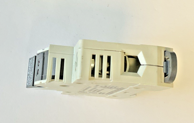 ALLEN BRADLEY 1492-FB1M30-L FUSE HOLDER SER.B 30A 600V  ***LOTOF5***