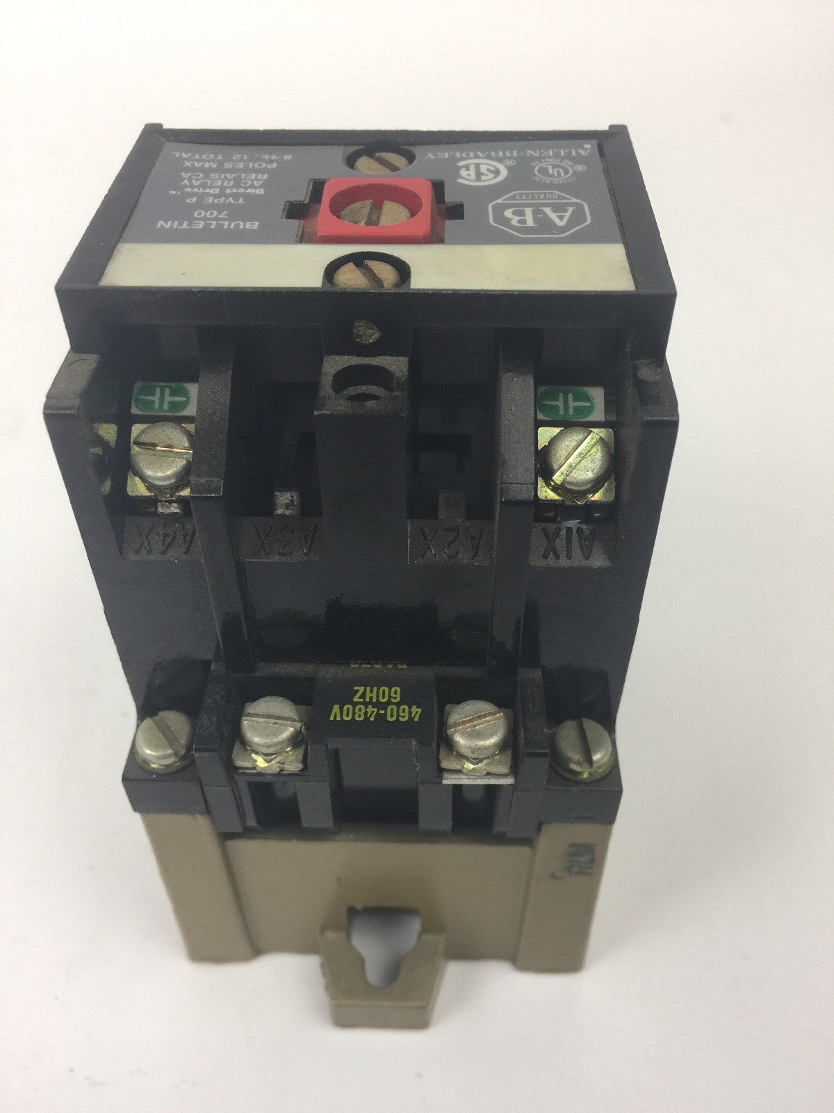 ALLEN BRADLEY 700-P200A4 AC RELAY SER A 460-480V 60HZ COIL