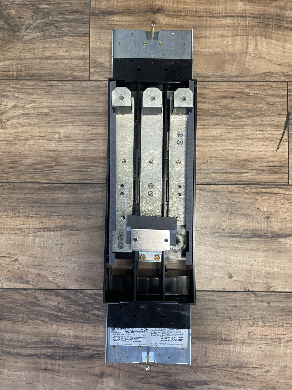 GE AMC3GM SPECTRA SERIES CIRCUIT BREAKER MODULE MODEL 1 3POLES 600AMP 600V