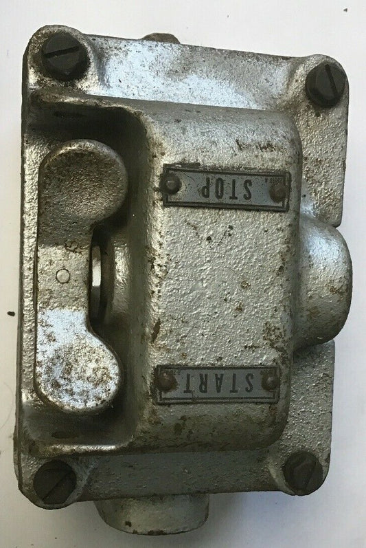 WESTINGHOUSE TYPE HDW PUSHBUTTON STATION 1033993-B 600VOLTS