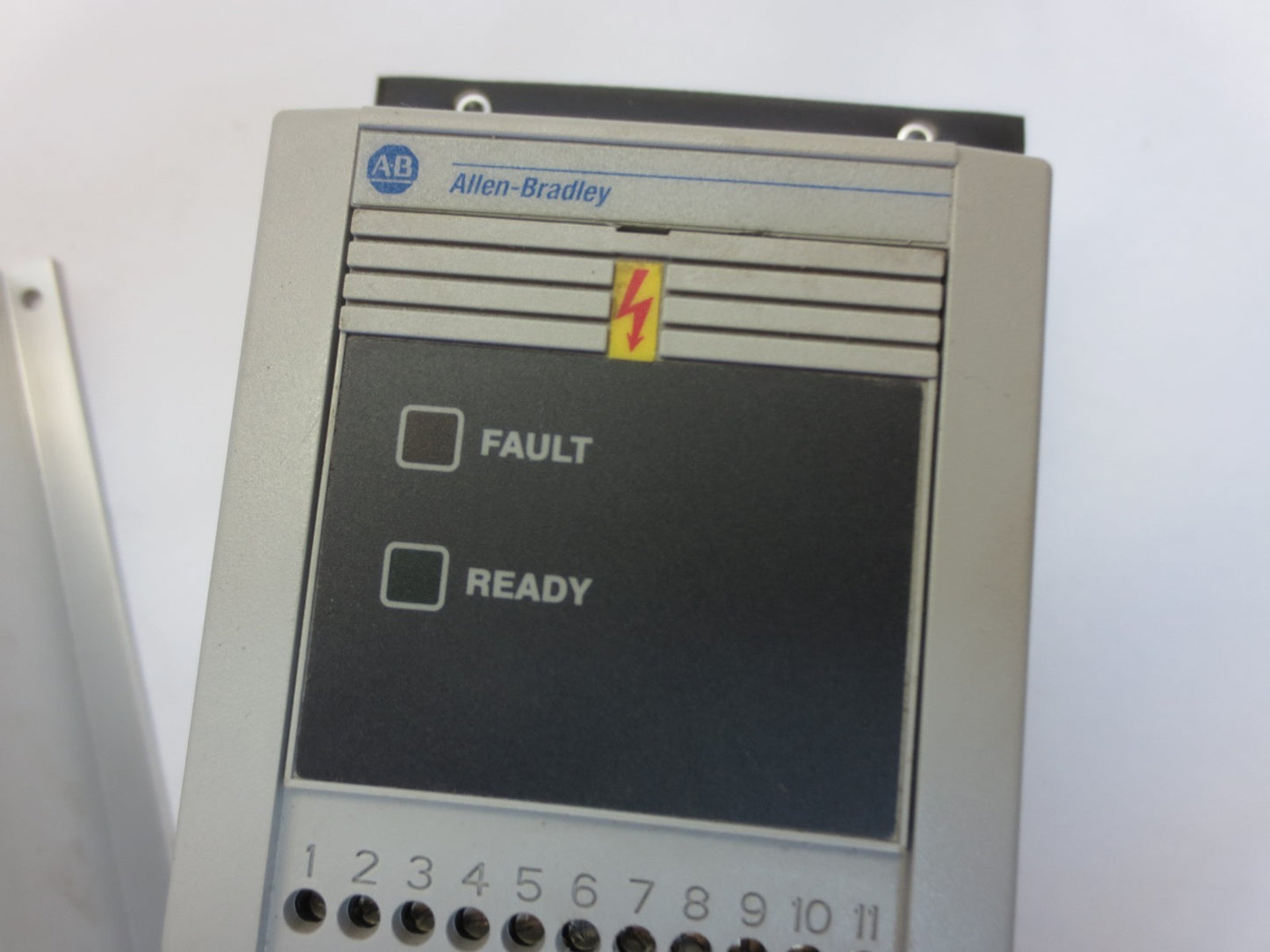 ALLEN-BRADLEY 160-BA02PPS1 W/ 160-B1 & 160-P1 - SMART SPEED CONTROLLER AC DRIVE
