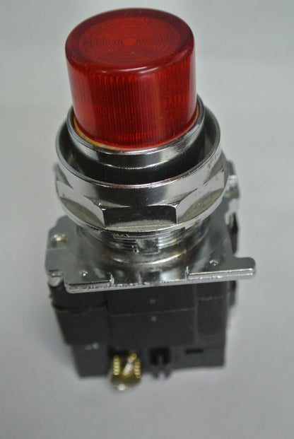 CUTLER-HAMMER 10250T77R ILLUMINATED PUSHBUTTON 120V - 1 N.O. RED - NEW SURPLUS