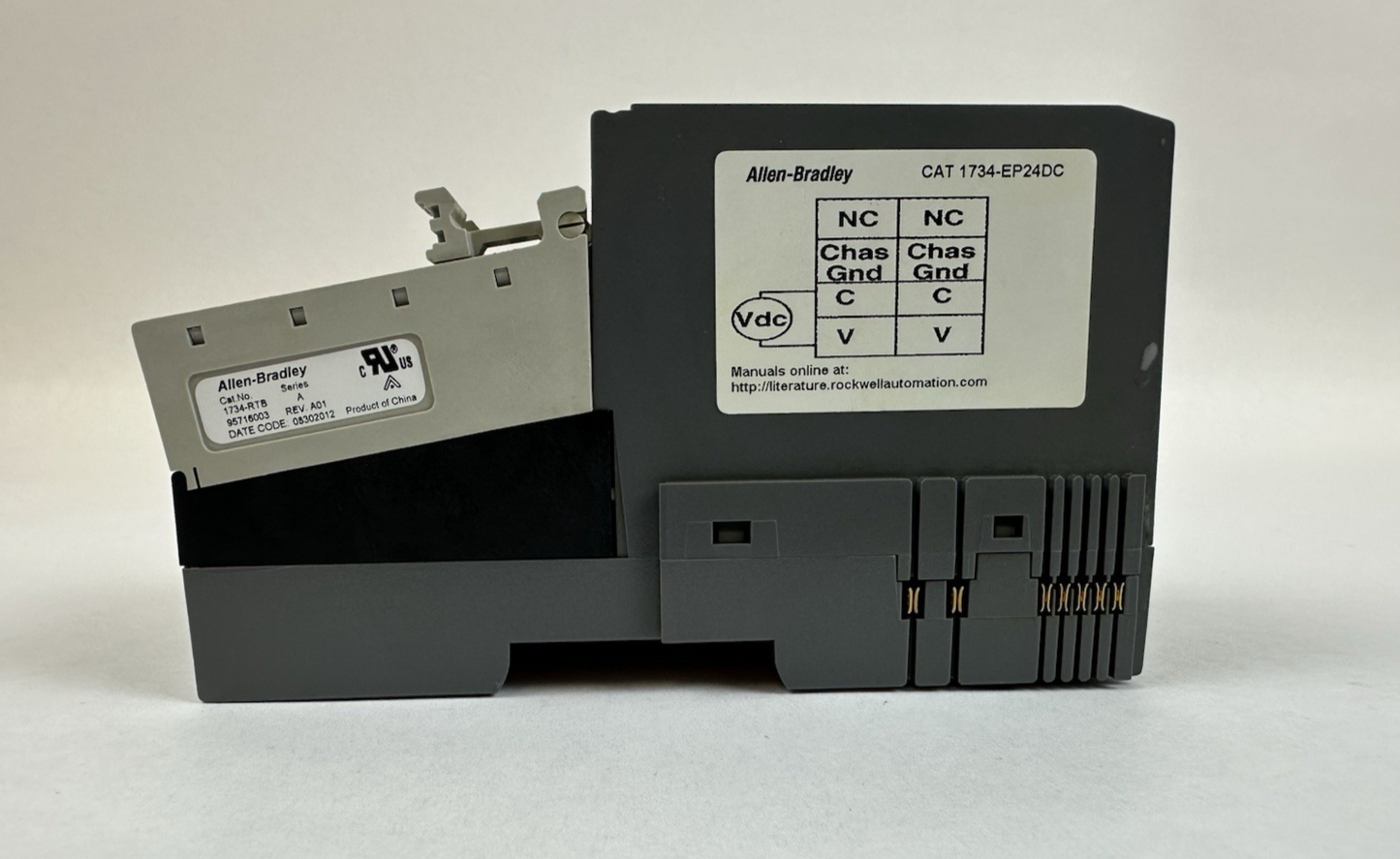 ALLEN-BRADLEY 1734-AENTR Ser. A FW 3.010 NETWORK ADAPTER MODULE POINT I/O 24 VDC