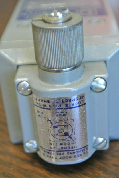 SQUARE D 9007 BR53B2-S9 HEAVY DUTY LIMIT SWITCH