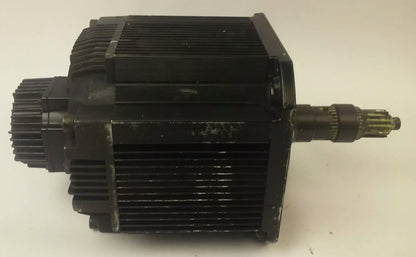 YASKAWA SGMDH-45A2B-YR15 AC SERVO MOTOR, 4500W, 200V, 32.4A, 28.4Nm,UTSAE-B17BBF