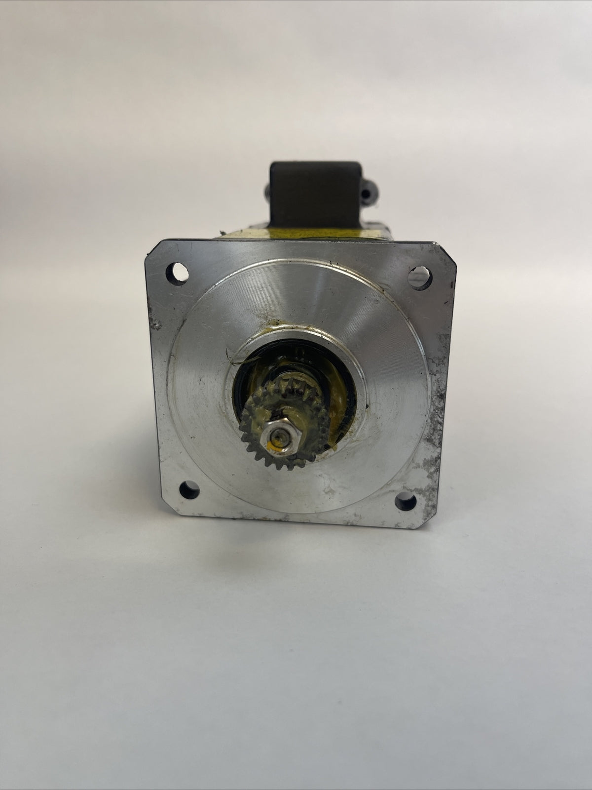 FANUC A06B-0371-B575 AC SERVO MOTOR OUTPUT 90VAC 2.5A PULSECODER A860-0360-T001