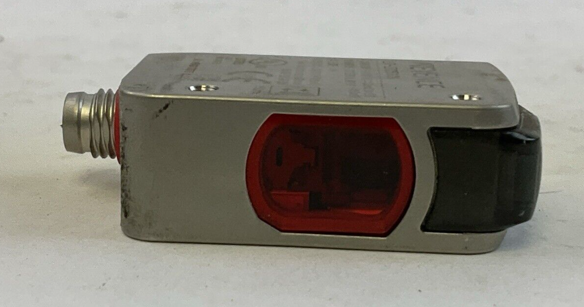 KEYENCE LR-ZB250CN LASER SENSOR 10-30VDC