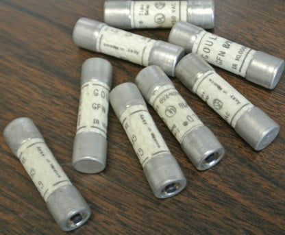 LOT of 8 / GOULD GFN8/10 TIME-DELAY FUSES / 8/10A / 250VAC /