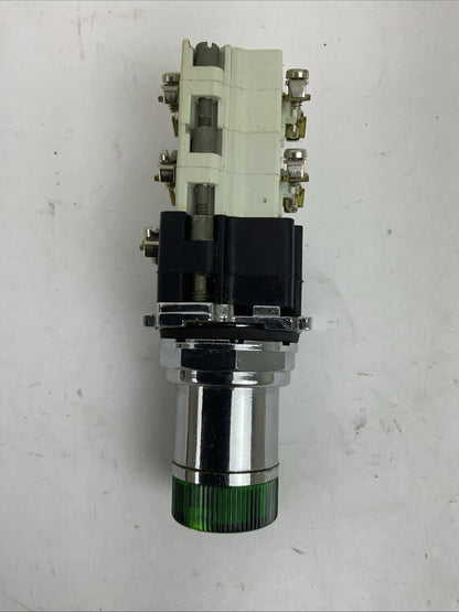 CUTLER HAMMER 10250ED1117-3KG ILLUMINATED SELECTOR SWITCH 3 POS GREEN KNOB 120V