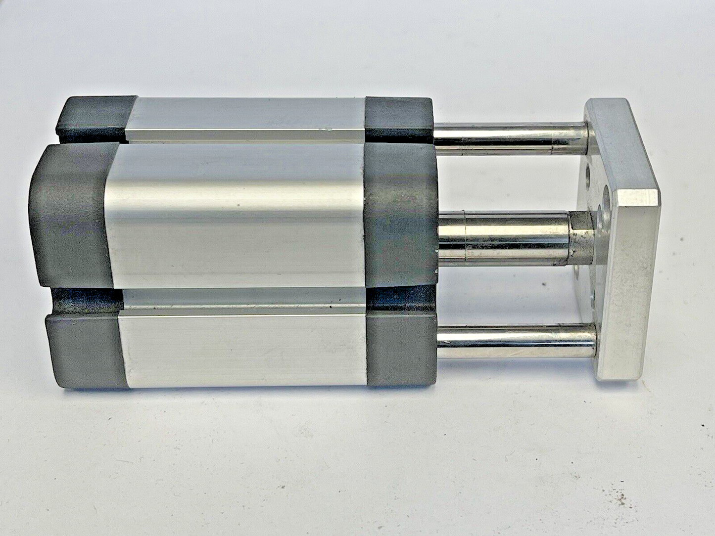 PARKER - P1PG025DS7G0025 - COMPACT ISO CYLINDER - MAX 10 BAR