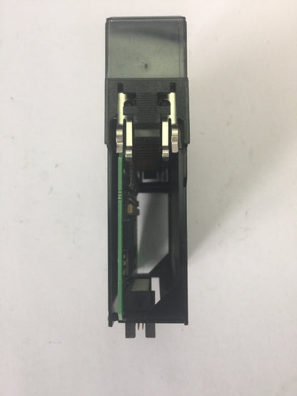 ALLEN BRADLEY 1756-IB16 DC INPUT 16PT 10-31.2VDC 10mA SER A F/W REV. 3.3