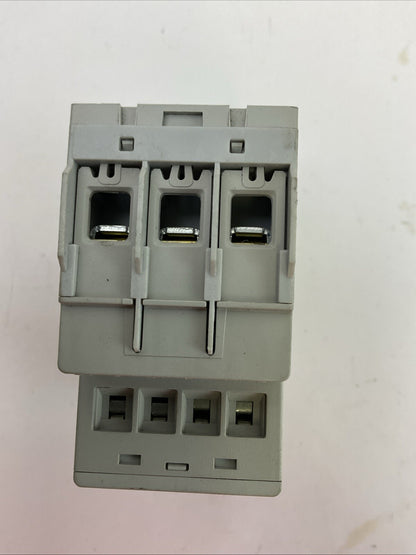 ALLEN BRADLEY STARTER (100-C09Z*10 COIL 24VDC + 193-EECB 1.0-5.0A)