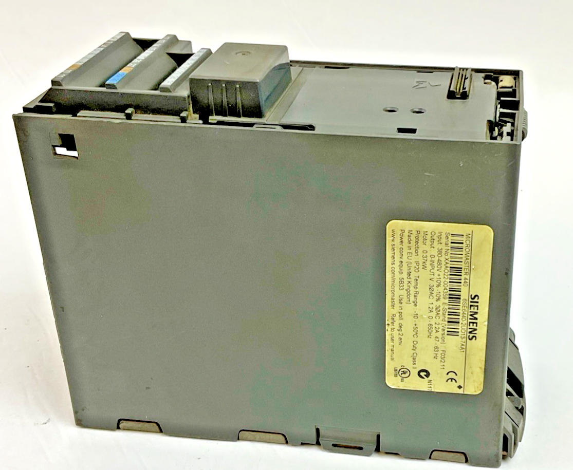 SIEMENS 6SE6440-2UD13-7AA1 FREQUENCY INVERTER MICROMASTER 440 VER. F03/2.11