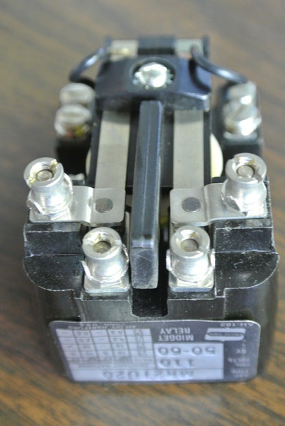 ARROW HART / COOPER MR2TU20 MR RELAY, 2 POLE, OPEN & CLOSED / 110V - BOX of 10