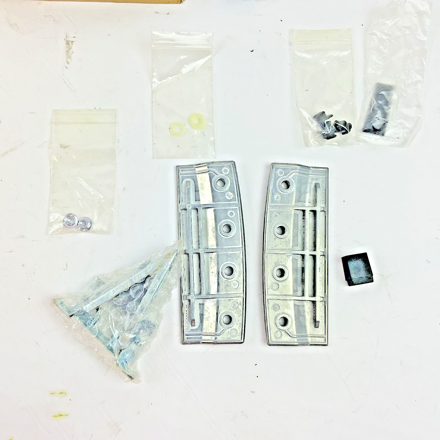 CONTROL TECHNIQUES 3470-0018-02 MOUNTING BRACKET **MISSING SUPPLY CONN.&GASKET**