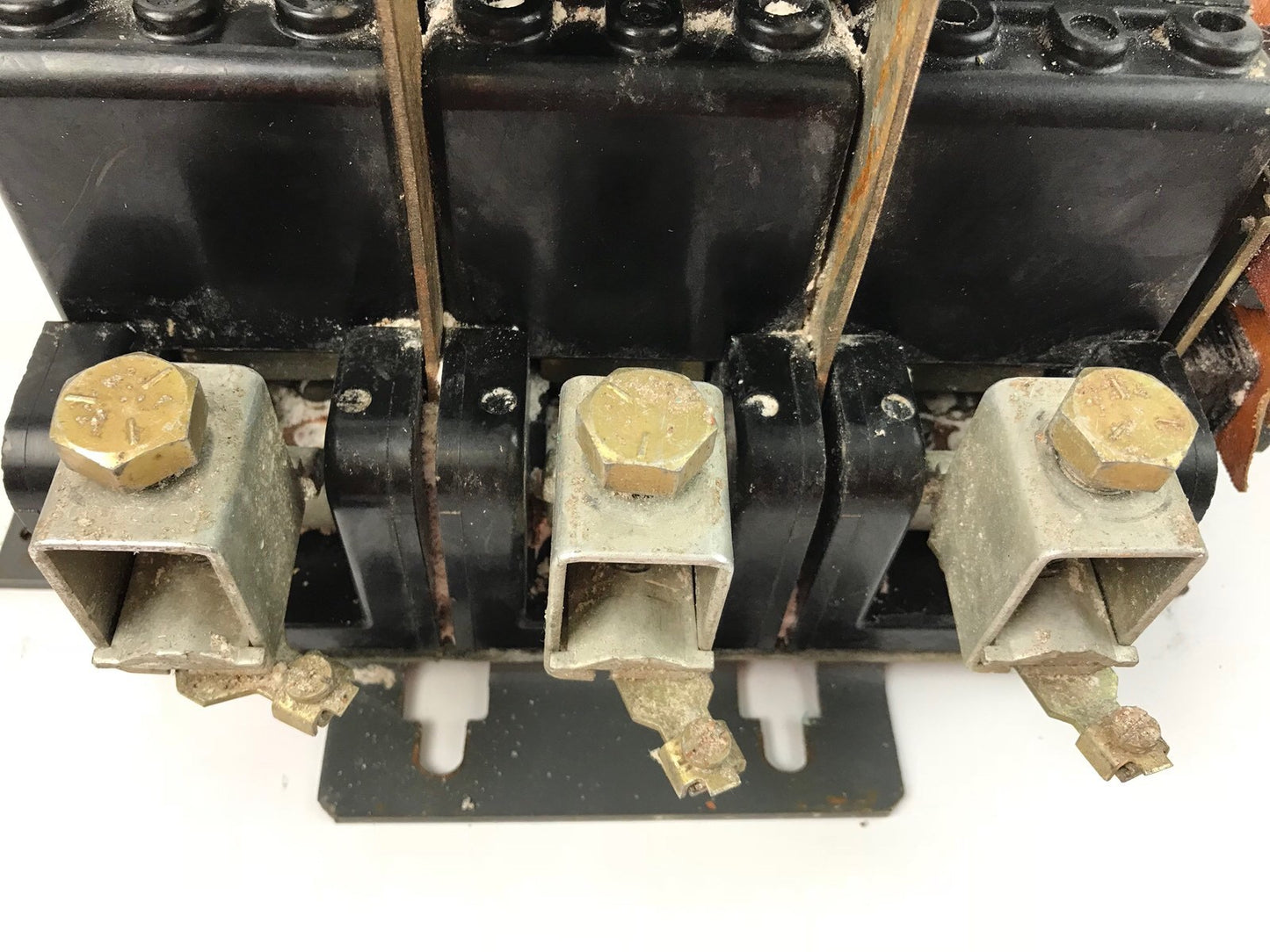 GE CR105G000DFA CONTROL NEMA SIZE 5 MAX VOLTS 600 AC MAX AMPS 300 * USED *