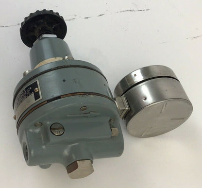 NULLMATIC PRESSURE REGULATOR 40-30 14870-5S9HD W/ GAUGE 316SS