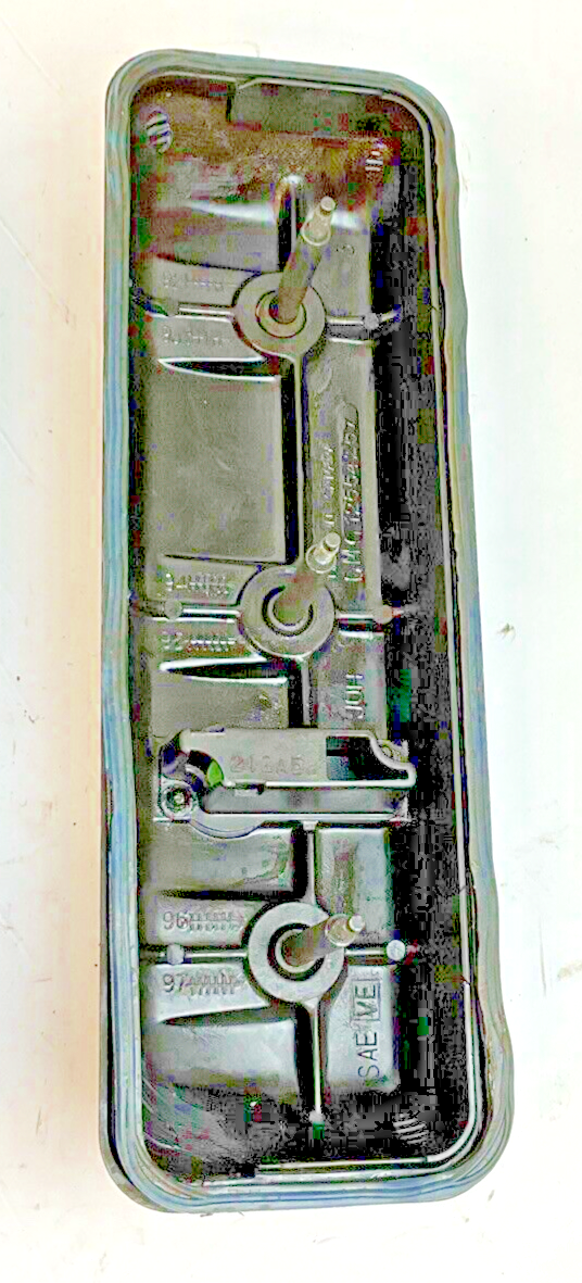 GM 12554256/12554257 VORTEC V6 VALVE COVER