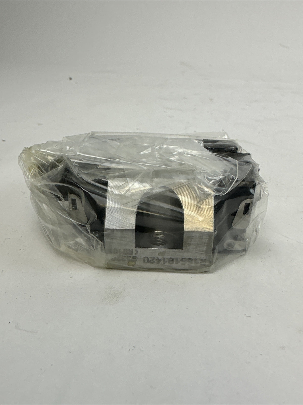 REXROTH R166181420 B.RUNNER BLOCK SS KWD-020-FKS-C1-N-1
