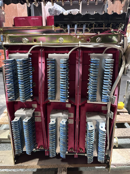 CUTLER HAMMER DS632 CIRCUIT BREAKER 3200 AMP 635V W/DIGITRIP RMS 810 S86LSIG (D)