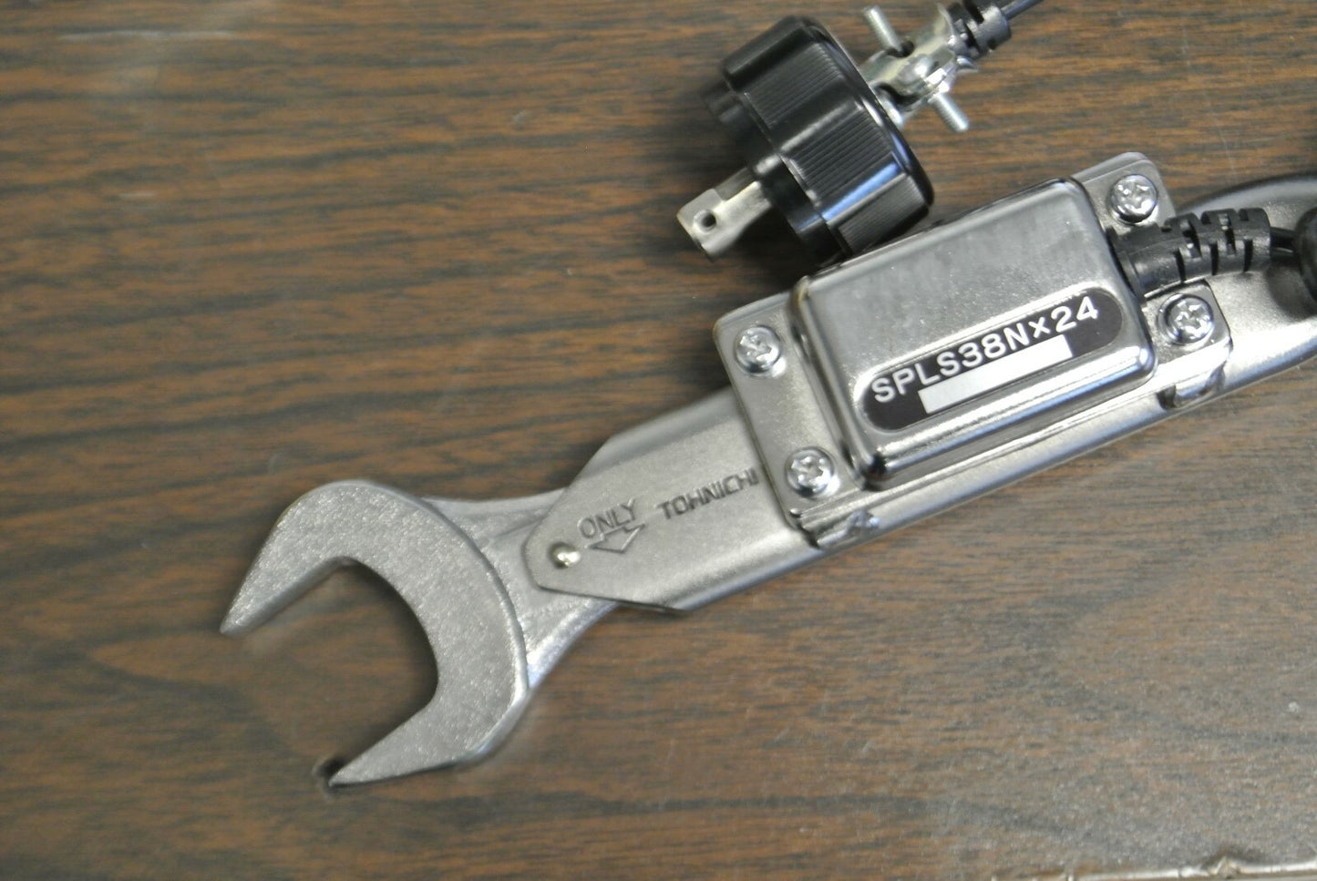 TOCHNICHI SPLS38NX24 / SPANNER TORQUE WRENCH w/ LIMIT SWITCH / NEW SURPLUS