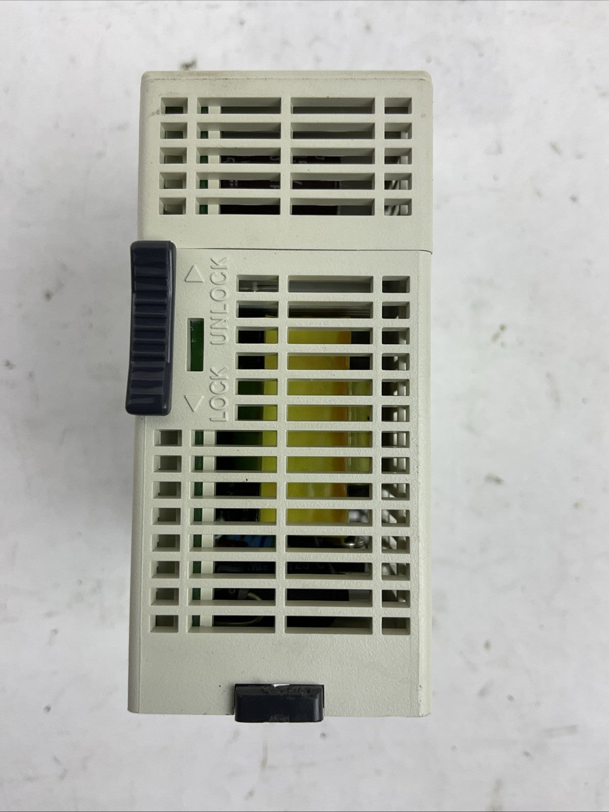 AUTOMATIONDIRECT C0-01AC POWER SUPPLY OUTPUT 24VDC 1.3A INPUT 100-240VAC 37VA