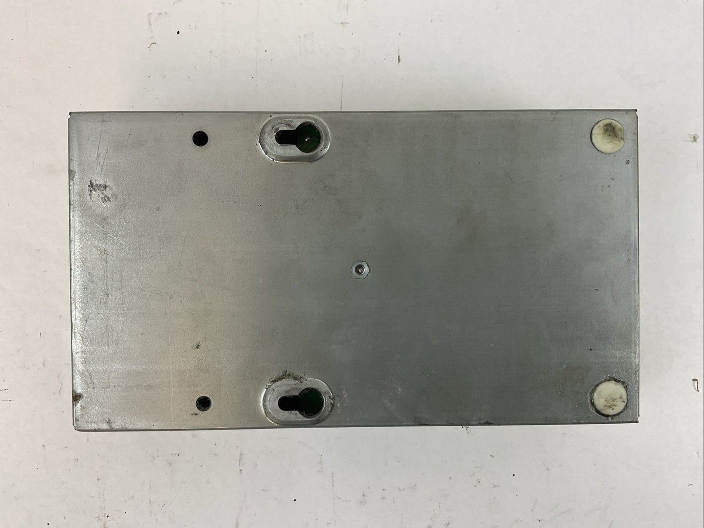 HONEYWELL T775A1035 TEMPERATURE CONTROLLER OUTPUT 120/240VAC