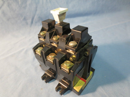 ALLEN-BRADLEY MANUAL RESET OVERLOAD RELAY 592-B0V16 592-BOV16 w/ W37 HEATERS