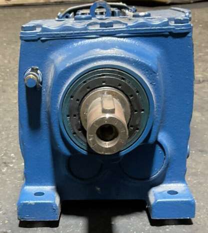 SEW-EURODRIVE R37 R17 DRS71S4BE05HR GEAR MOTOR HZ 60 rpm 1700/9.9 V230/460 YY/Y