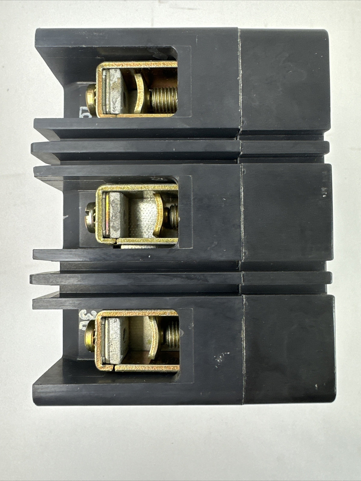 AMERICAN NE237030 CIRCUIT BREAKER 240VAC 250VDC 30AMPS 3POLES