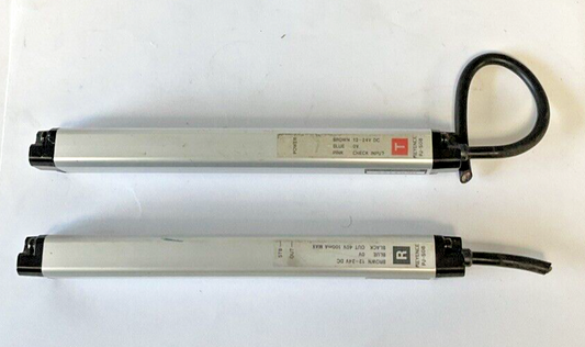 KEYENCE PJ-S08 TRANSMITTER/RECIEVER 12VAC 24VDC 100MA