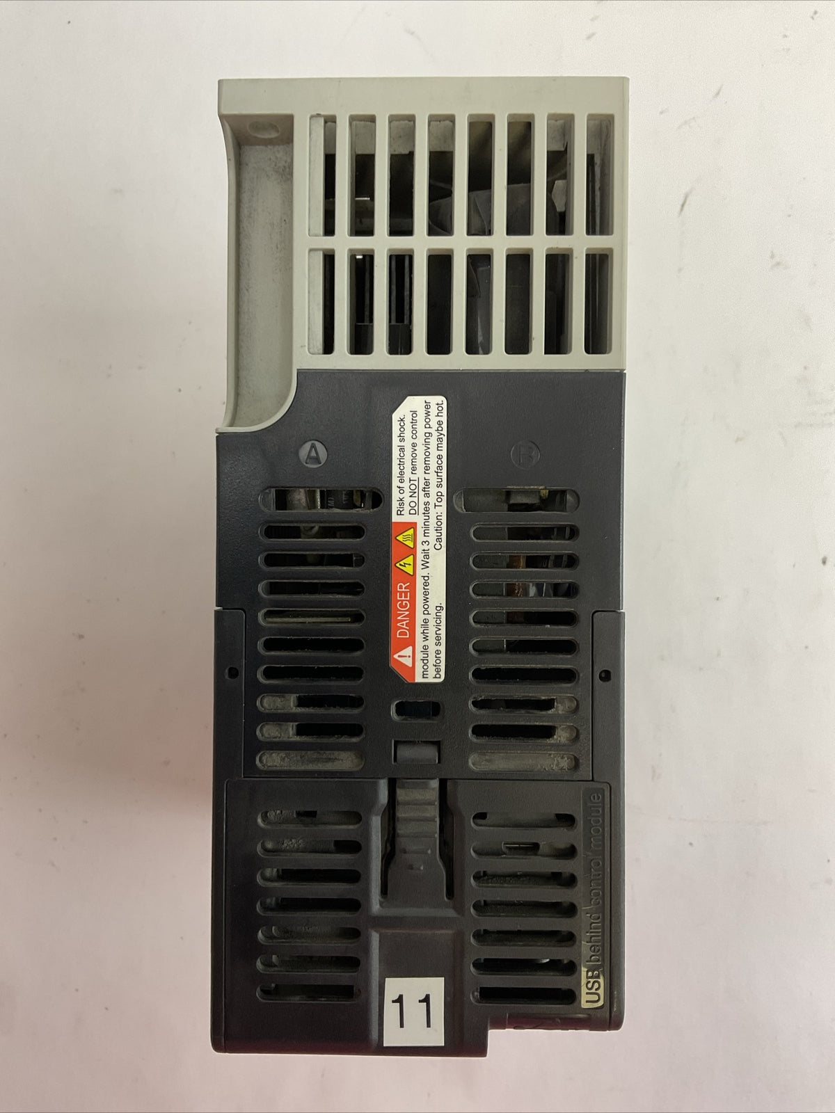 ALLEN BRADLEY 25B-D2P3N114 AC DRIVE FRN 1.003 OUTPUT 0-460VAC SER A