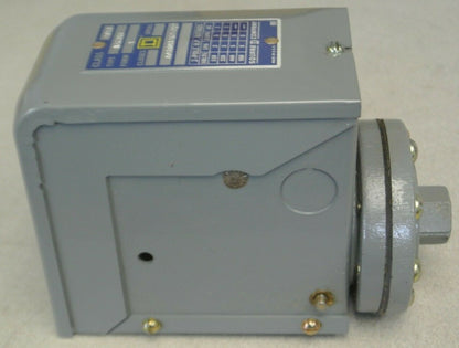 SQUARE D 9013 AHG-3 S4 PRESSURE SWITCH / CLOSE 425 / OPEN 500 / NEW SURPLUS