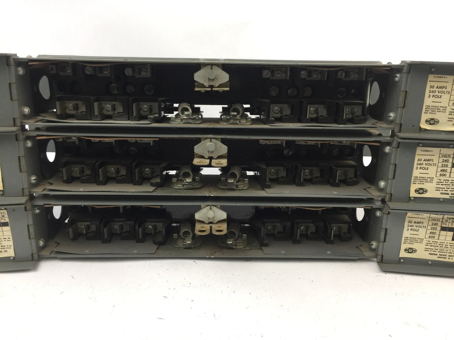 Federal Pacific QMQB-3332C Fusible Panelboard Switch 30 Amp 240VAC 3-POLE 3 HP