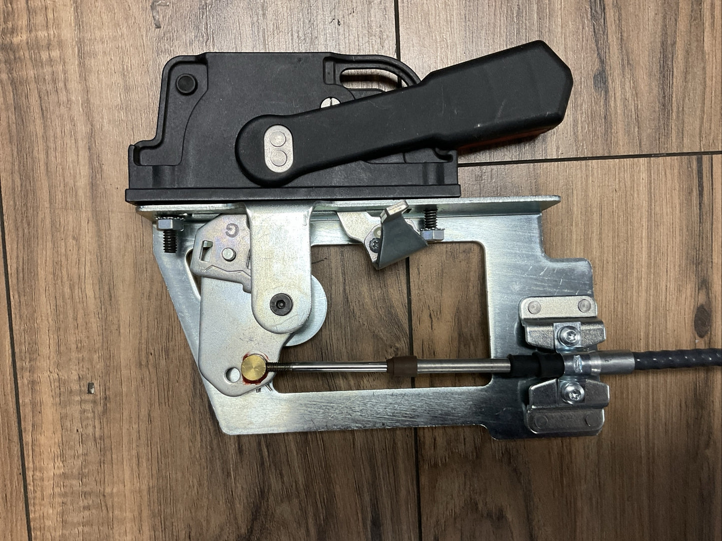 ALLEN BRADLEY 140G-G-FCX03 SER A FLEX CABLE OPERATOR MECHANISM