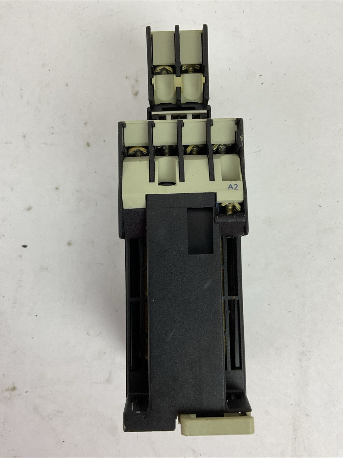 TELEMECANIQUE CA3DN40 600VAC 10A CONTACTOR 24VDC COIL LA4DE1E 24-48VDC LA1DN02
