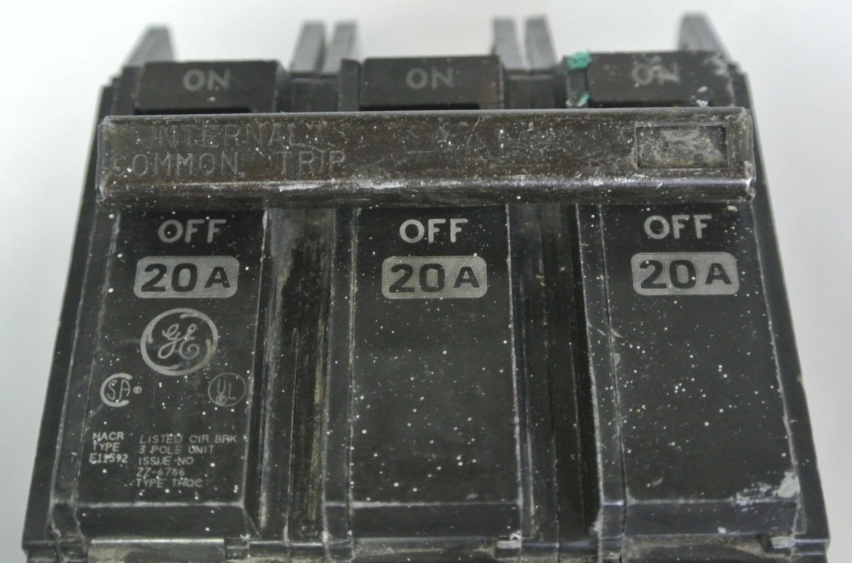 GENERAL ELECTRIC CIRCUIT BREAKER - 20A - 3-POLE w/ COMMON TRIP