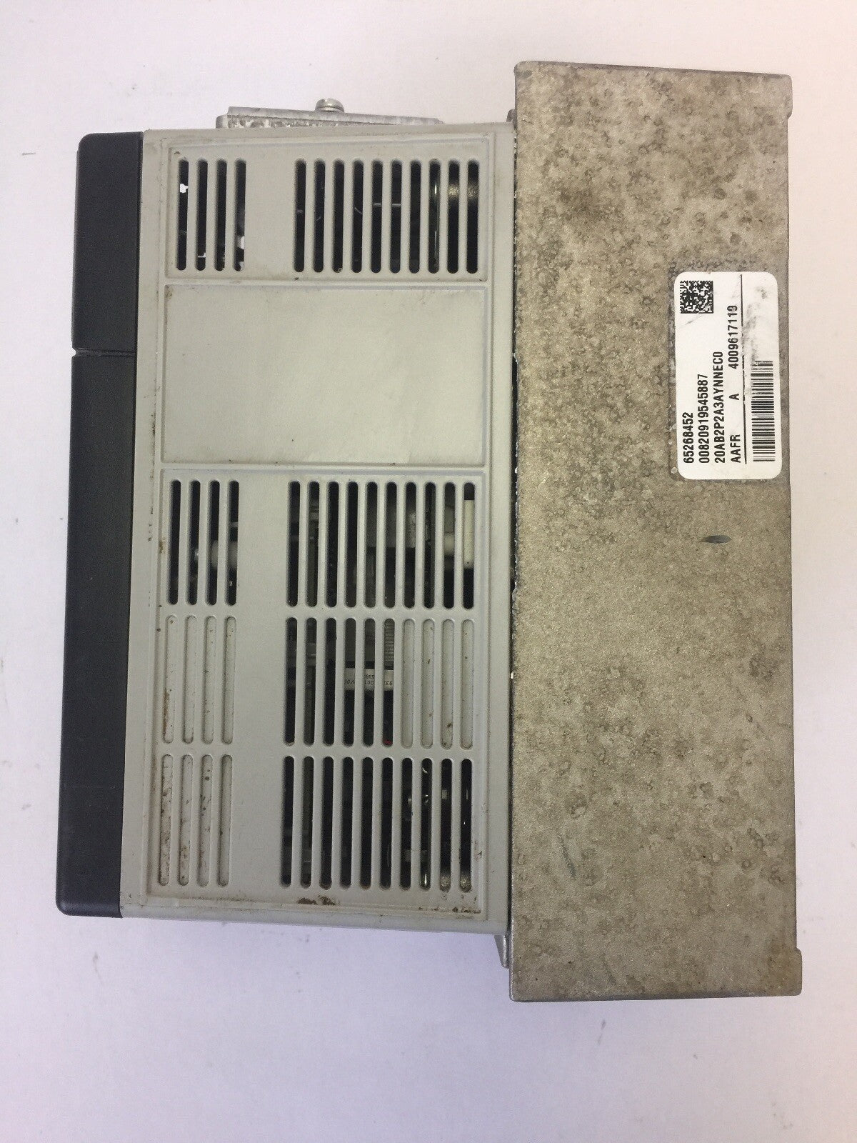 ALLEN BRADLEY POWER FLEX 70 20AB2P2A3AYNNEC0 AC DRIVE SERA INPUT 180-264VAC