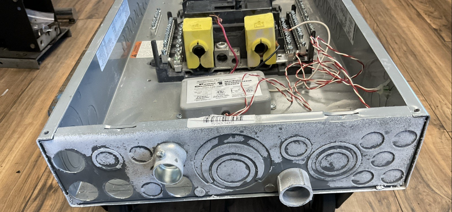 SQUARE D QOC42US BREAKER PANELBOARD TYPE 1 SER S01 200AMP MAIN BREAKER